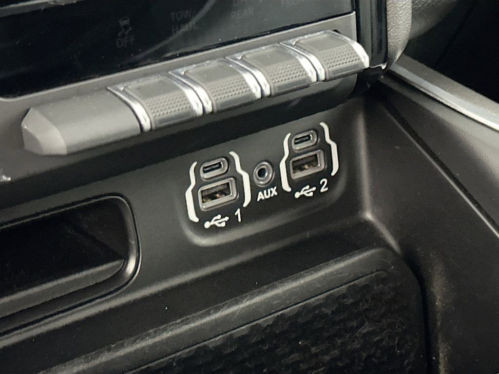 Used 2021 RAM 1500 Big Horn AWD/4WD image 31