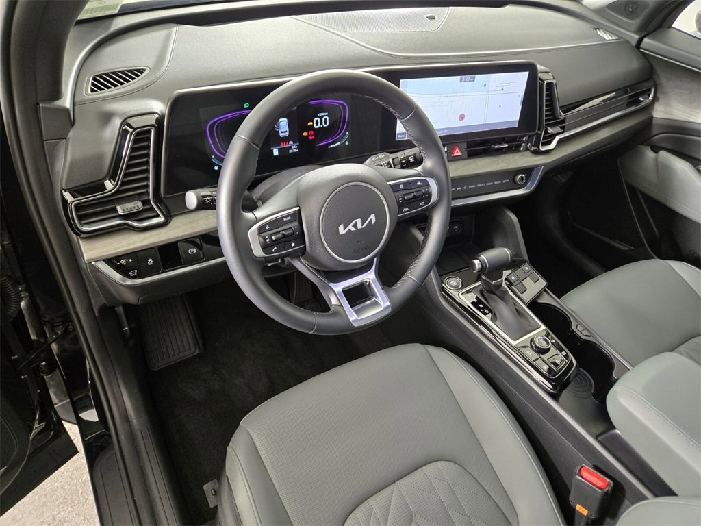 Used 2025 Kia Sportage X-Line w/ Premium Package image 16