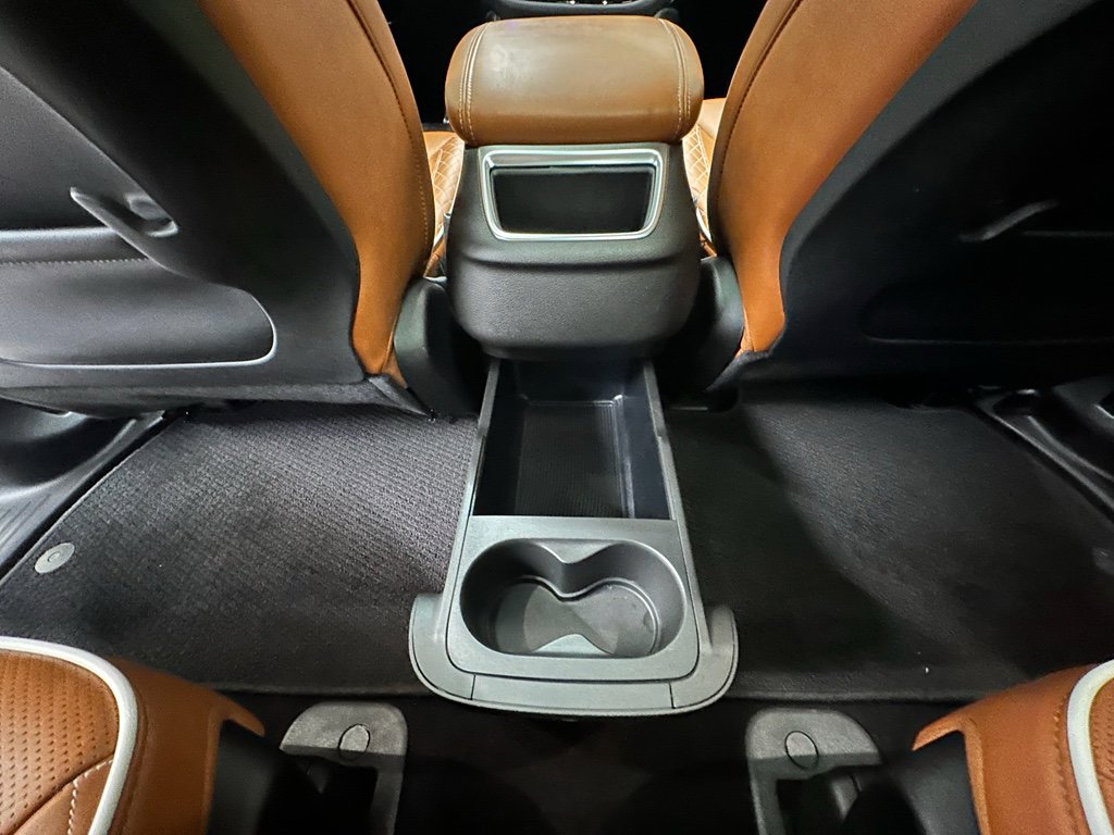 Used 2025 Chrysler Pacifica Pinnacle image 36