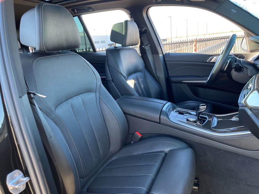 Used 2022 BMW X5 sDrive40i w/ Luxury Seating Package image 30