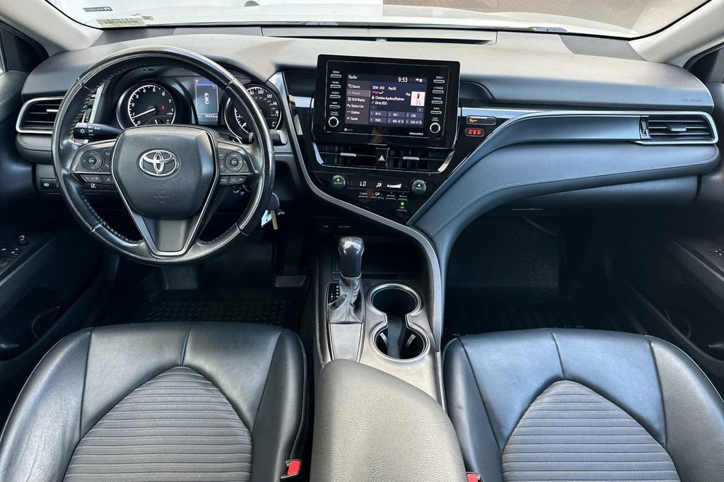 Used 2021 Toyota Camry SE FWD image 13