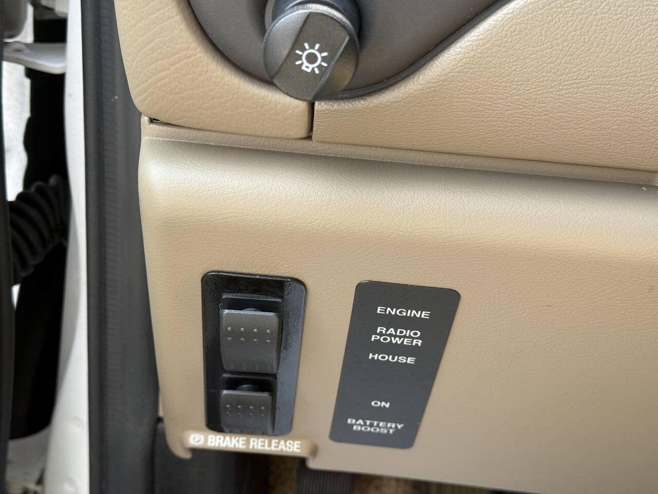Used 2006 Ford E-450 and Econoline 450 RWD image 8
