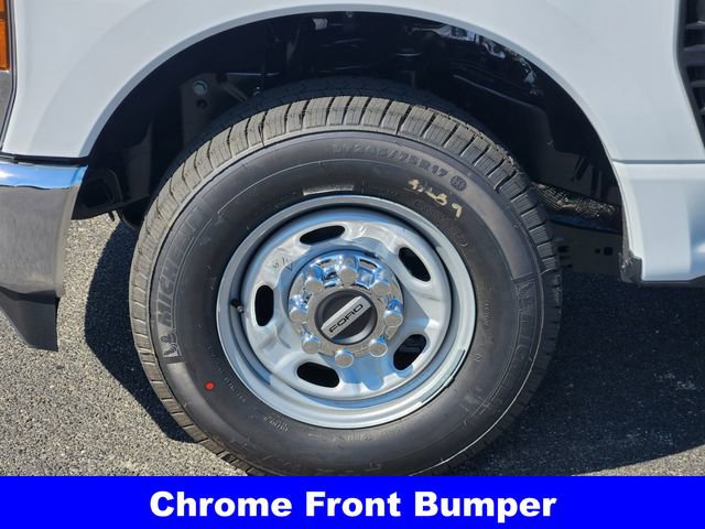 New 2026 Ford F250 XL w/ XL Chrome Package image 10
