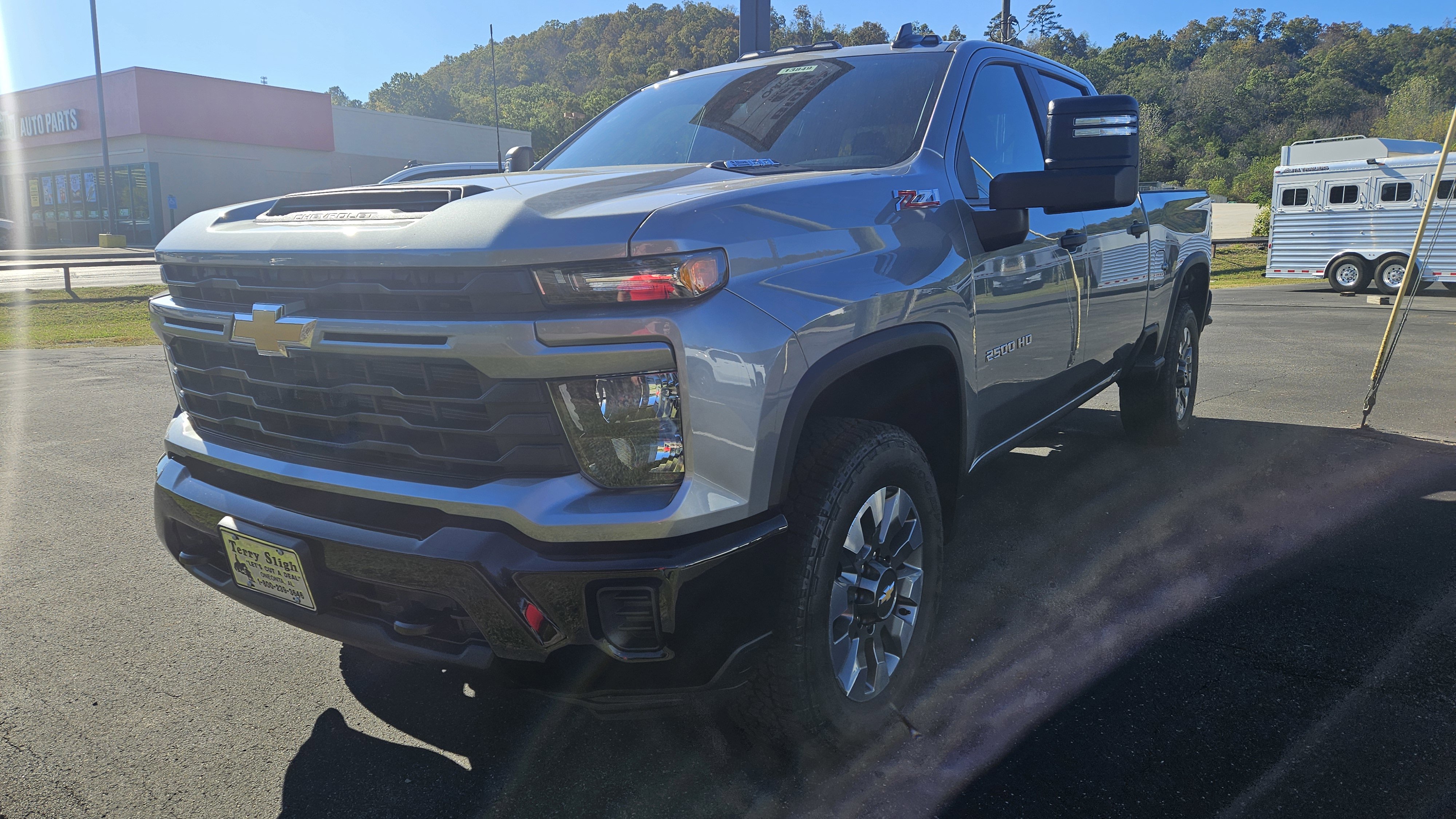 New 2026 Chevrolet Silverado 2500 Custom w/ Z71 Off-Road Package image 2