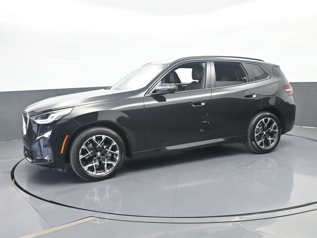Used 2025 BMW X3 xDrive30i AWD/4WD image 2