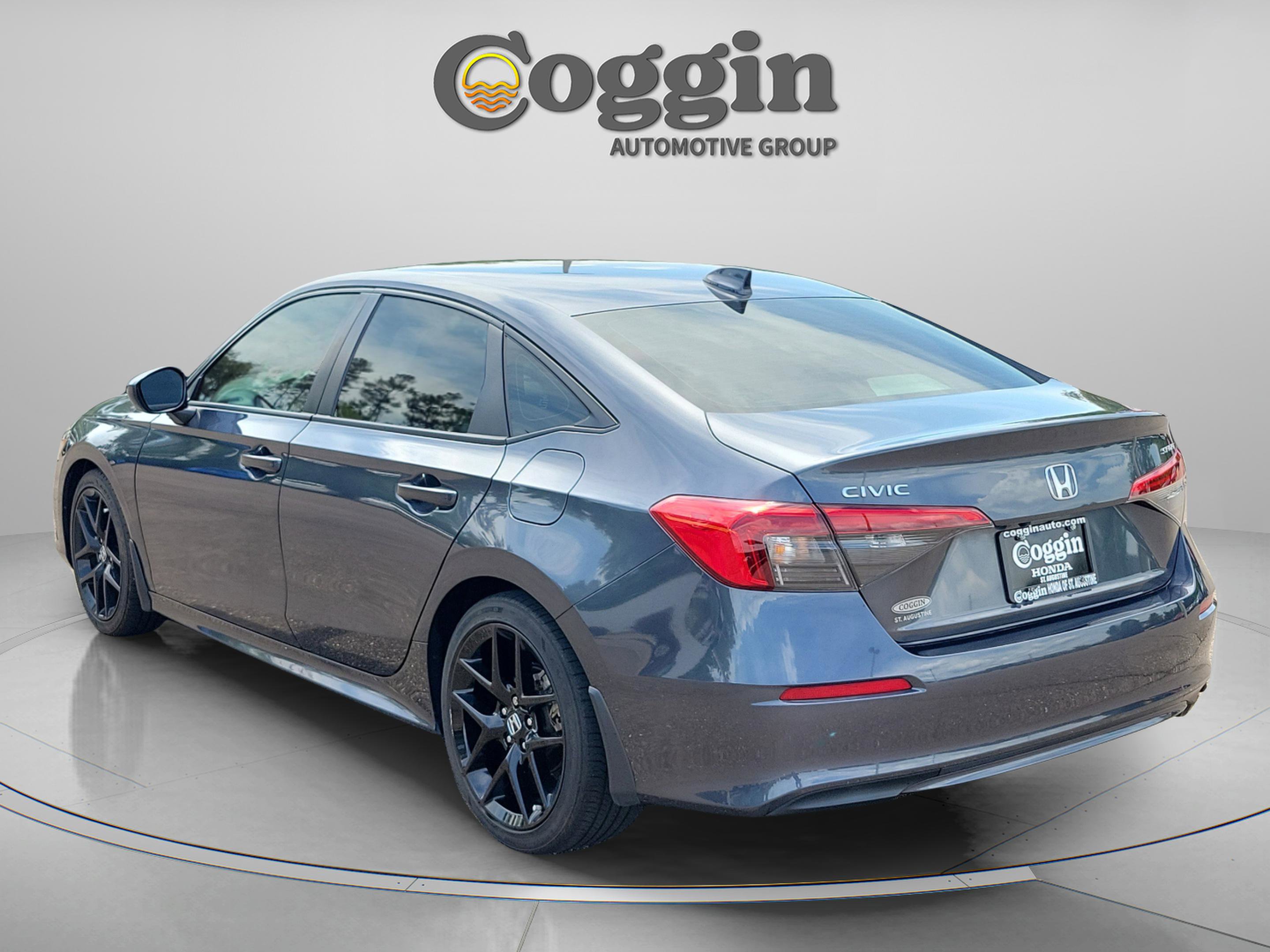 Used 2023 Honda Civic Sport image 3
