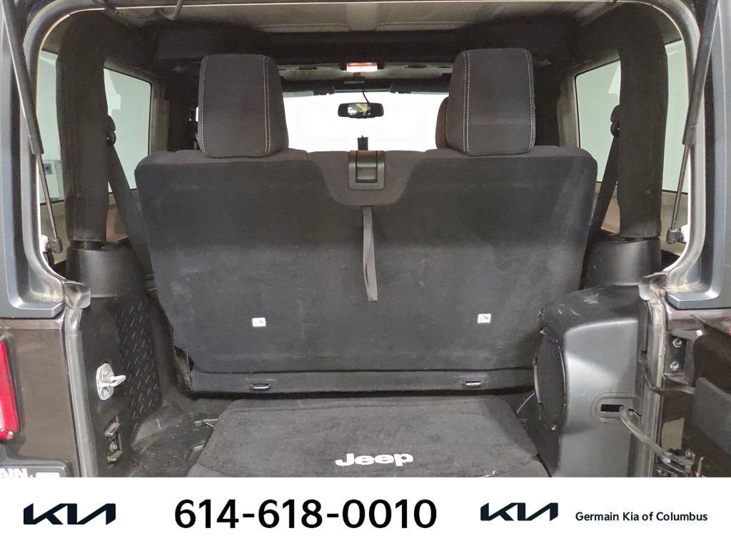 Used 2013 Jeep Wrangler Rubicon w/ PWR Convenience Group AWD/4WD image 21