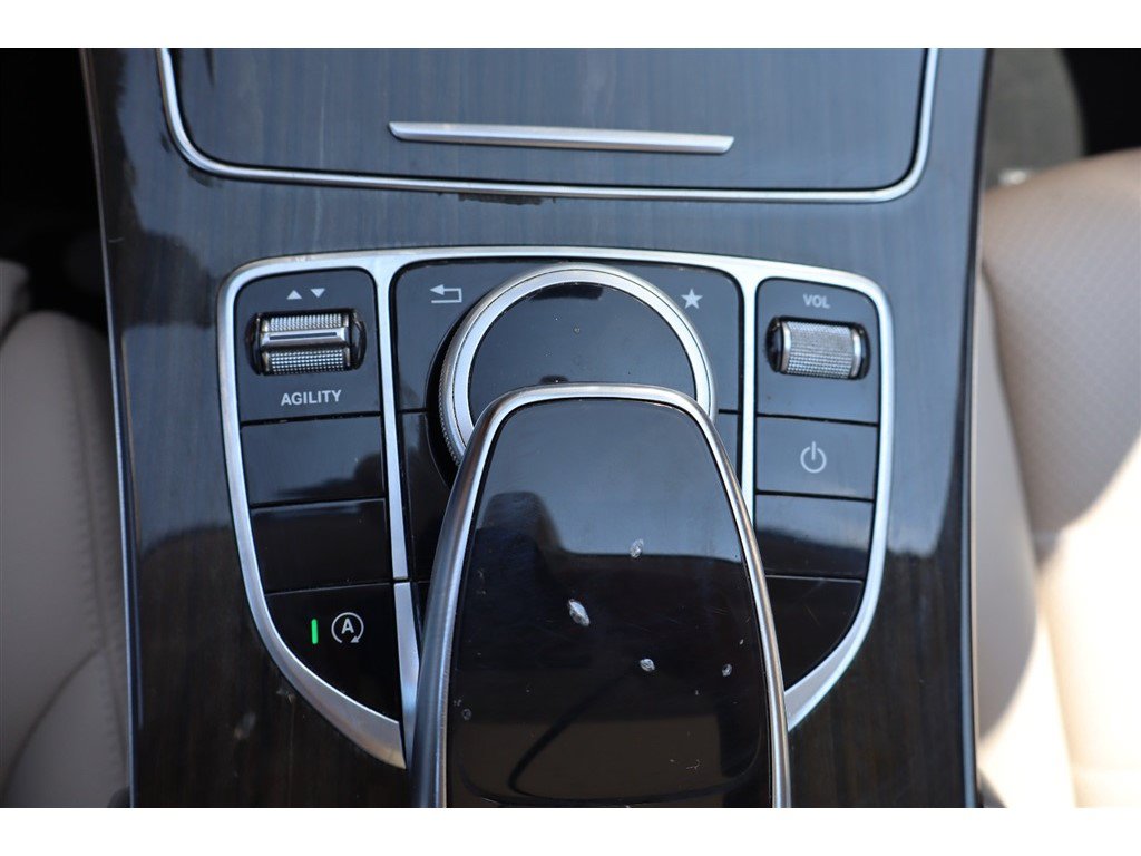 Used 2015 Mercedes-Benz C 300 Sedan image 32