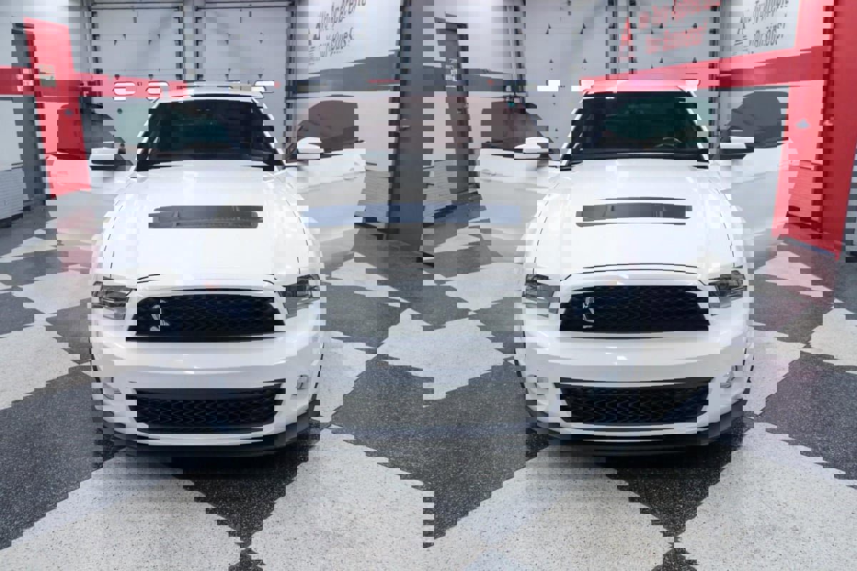 Used 2012 Ford Mustang Shelby GT500 w/ Electronics Pkg image 29