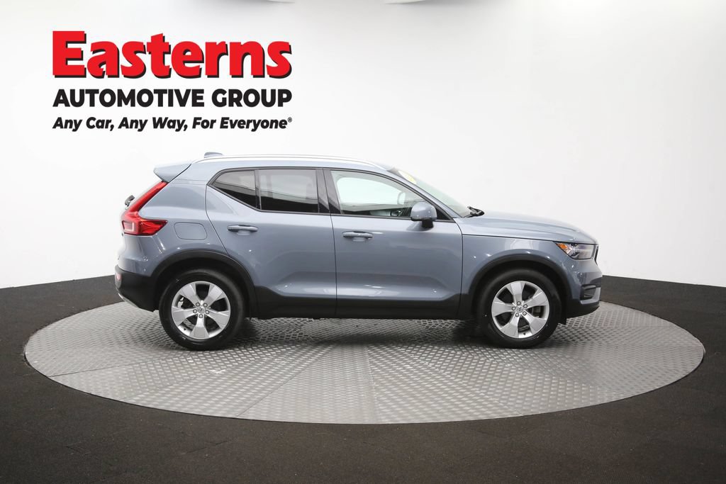 Used 2021 Volvo XC40 T4 Momentum FWD image 44