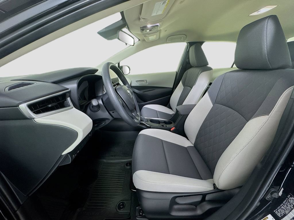Used 2026 Toyota Corolla LE image 10