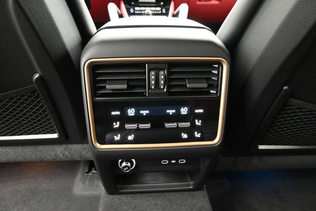New 2026 Porsche Cayenne Turbo GT AWD/4WD image 18