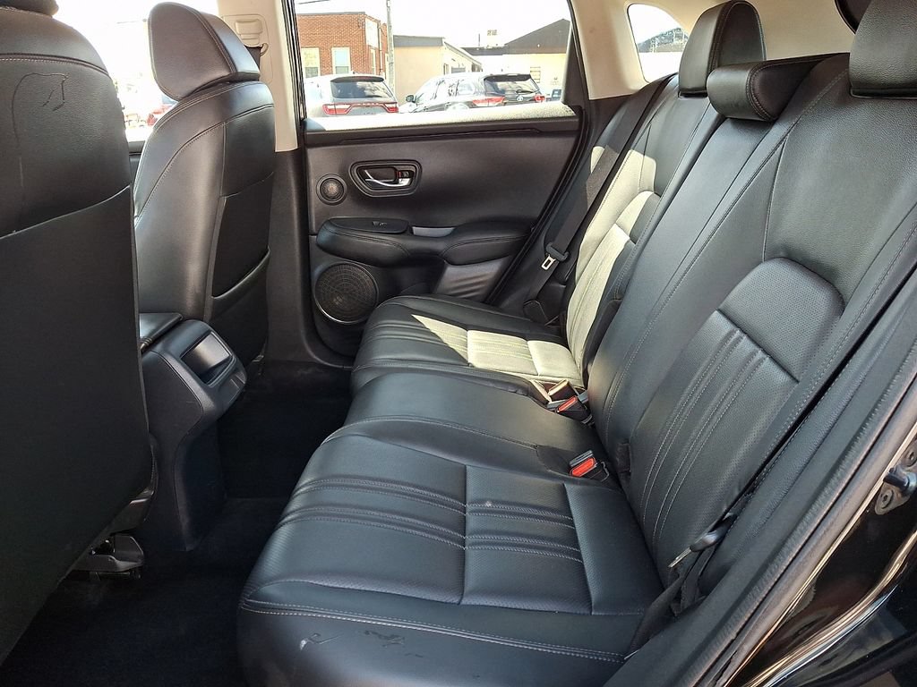 Used 2023 Honda HR-V EX-L image 12