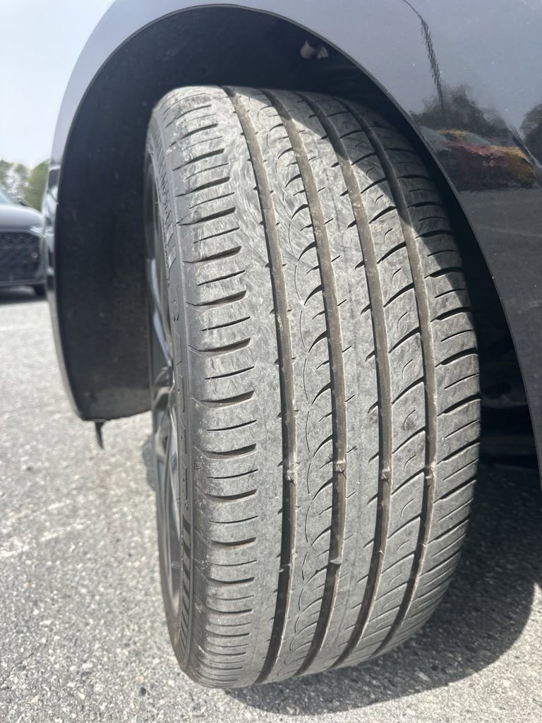 Used 2024 Chevrolet Malibu LT w/ Midnight Edition image 33