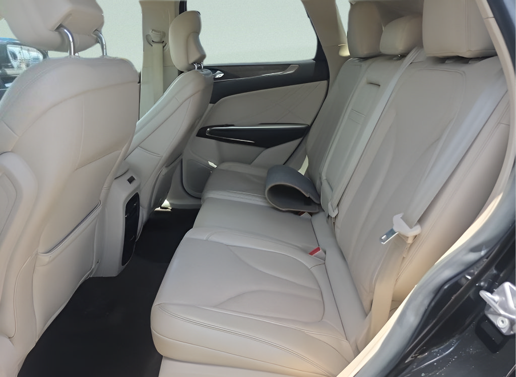 Used 2018 Lincoln MKC Reserve w/ Lincoln MKC Climate Package AWD/4WD image 10