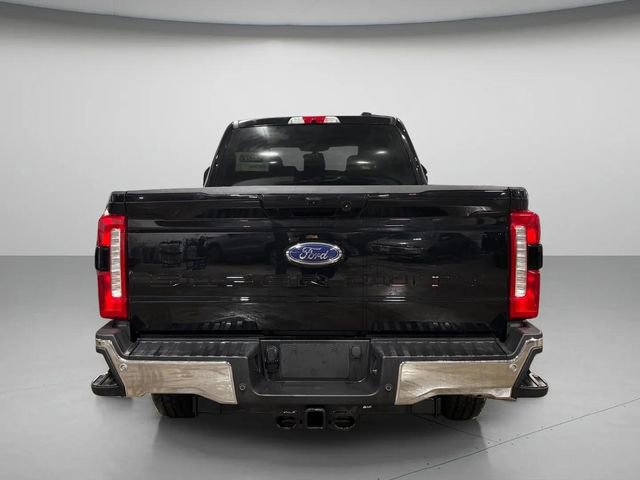Used 2026 Ford F250 Lariat w/ FX4 Off-Road Package image 4
