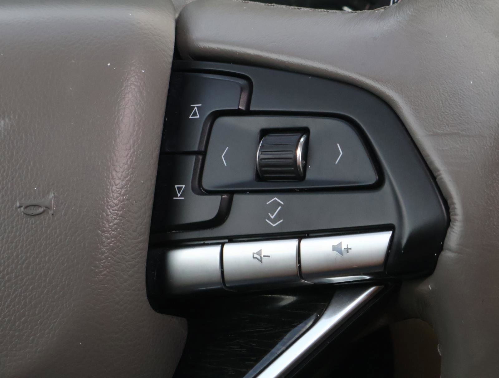 Certified 2021 Cadillac XT6 Premium Luxury image 29