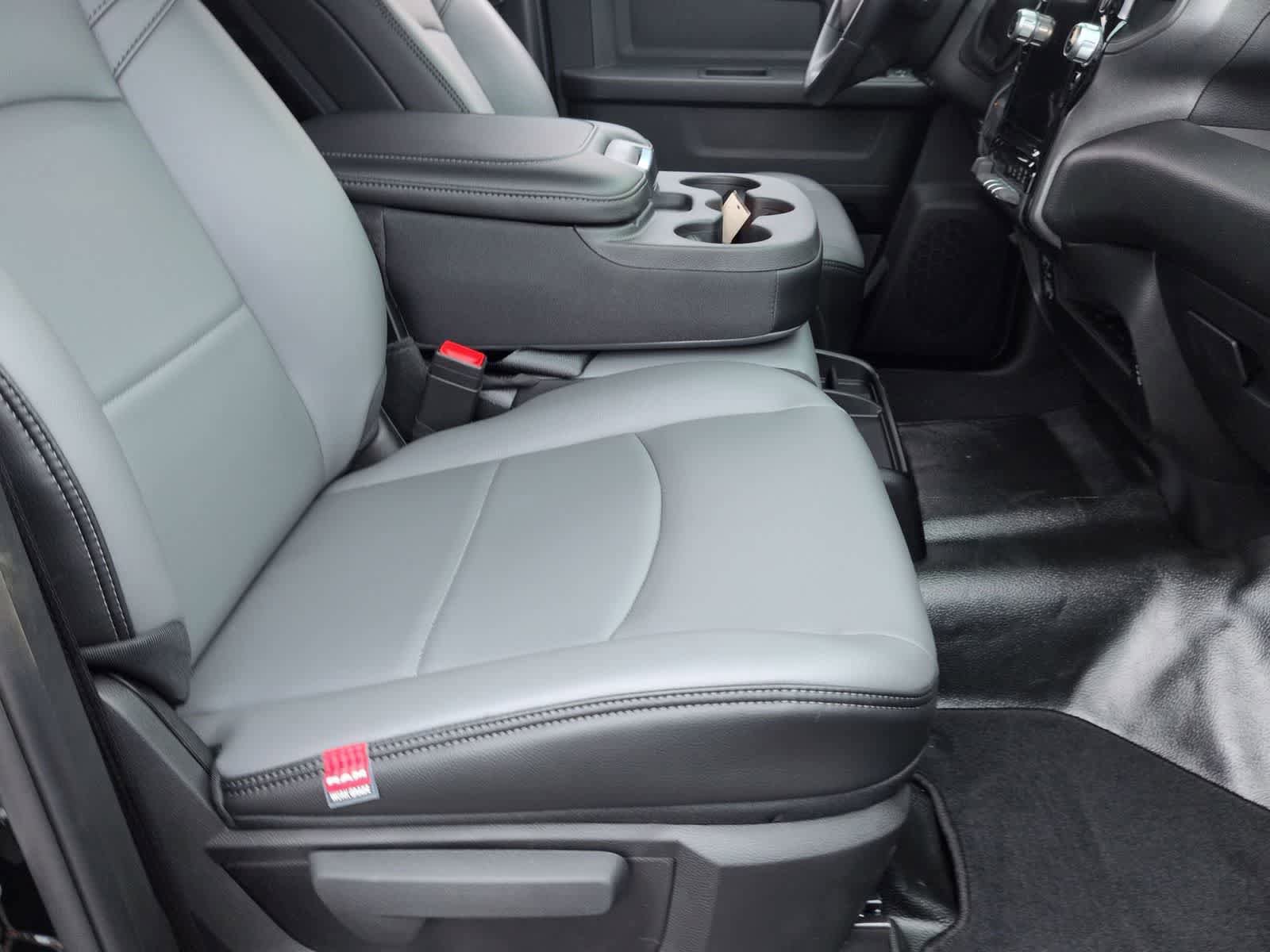 New 2026 RAM 3500 Tradesman image 18