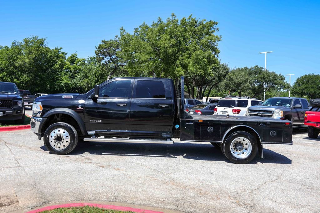 Used 2022 RAM 5500 Tradesman w/ Chrome Appearance Group AWD/4WD image 5