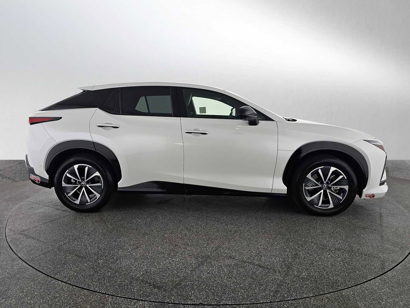 Certified 2024 Lexus RZ 450e Premium w/ Technology Package AWD/4WD image 2