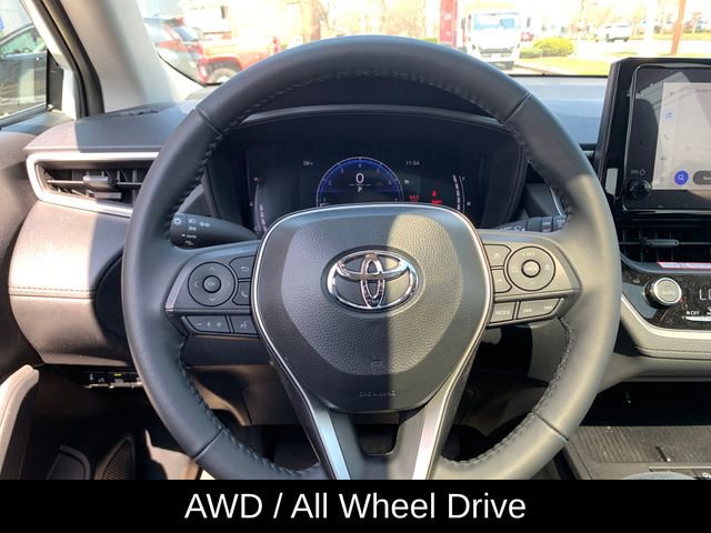 Used 2026 Toyota Corolla Cross LE image 18