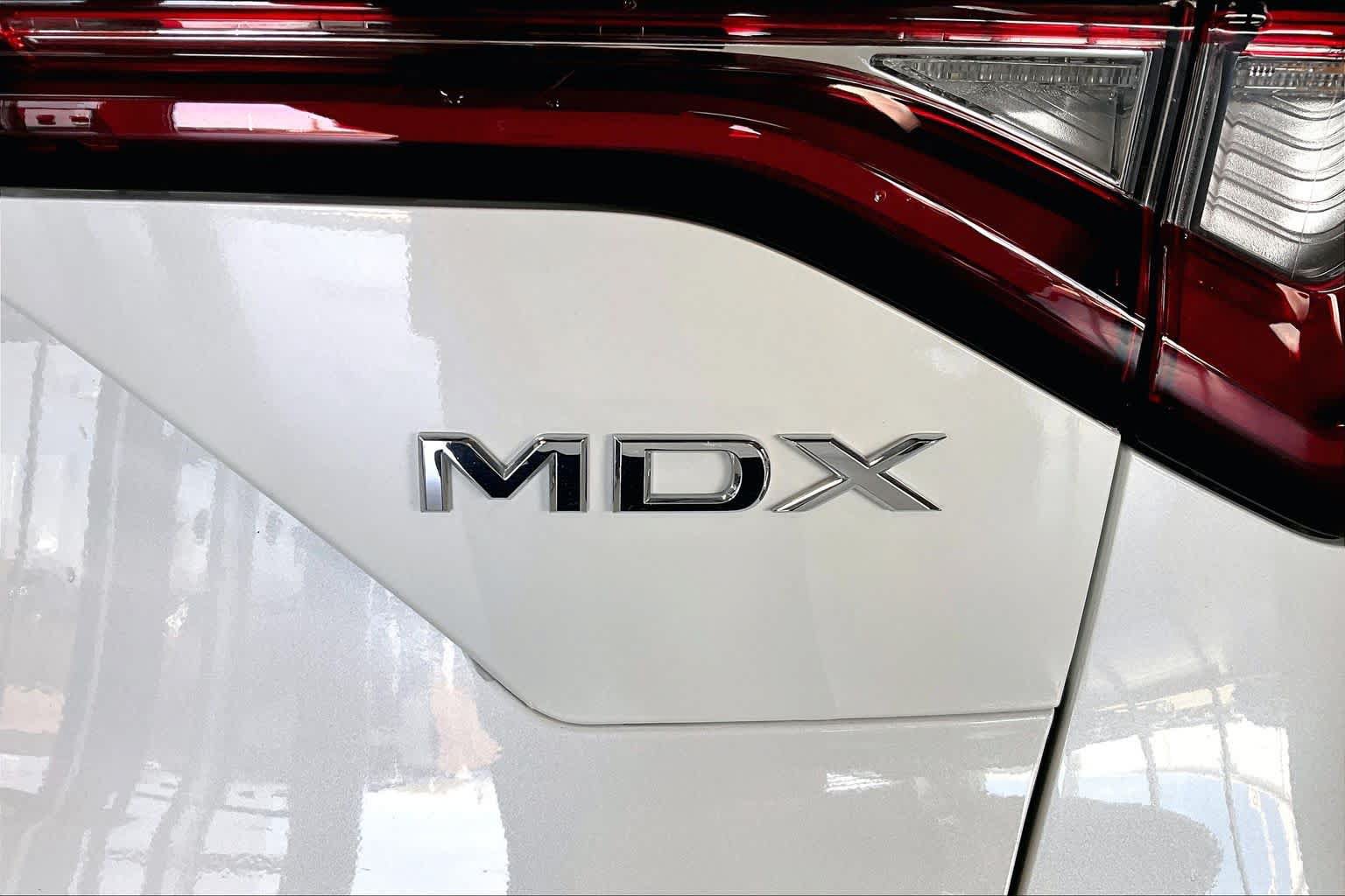 Used 2026 Acura MDX SH-AWD w/ Advance Package image 7