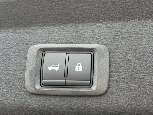 New 2026 Mitsubishi Outlander SE FWD image 18
