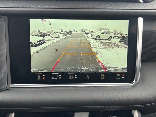 Used 2023 GMC Yukon XL Denali w/ Advanced Technology Package image 30