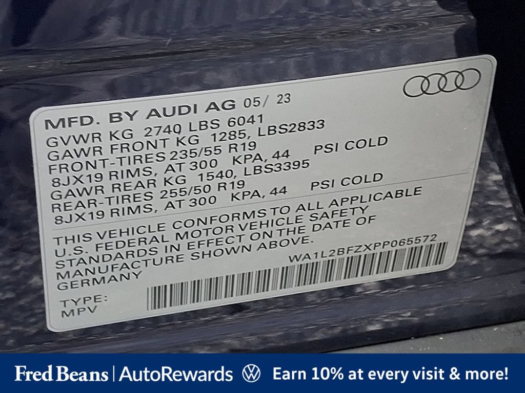 Used 2023 Audi Q4 e-tron Premium Plus w/ Premium Plus AWD/4WD image 32