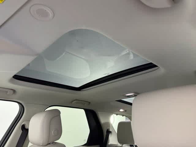 New 2026 Land Rover Discovery S AWD/4WD image 25