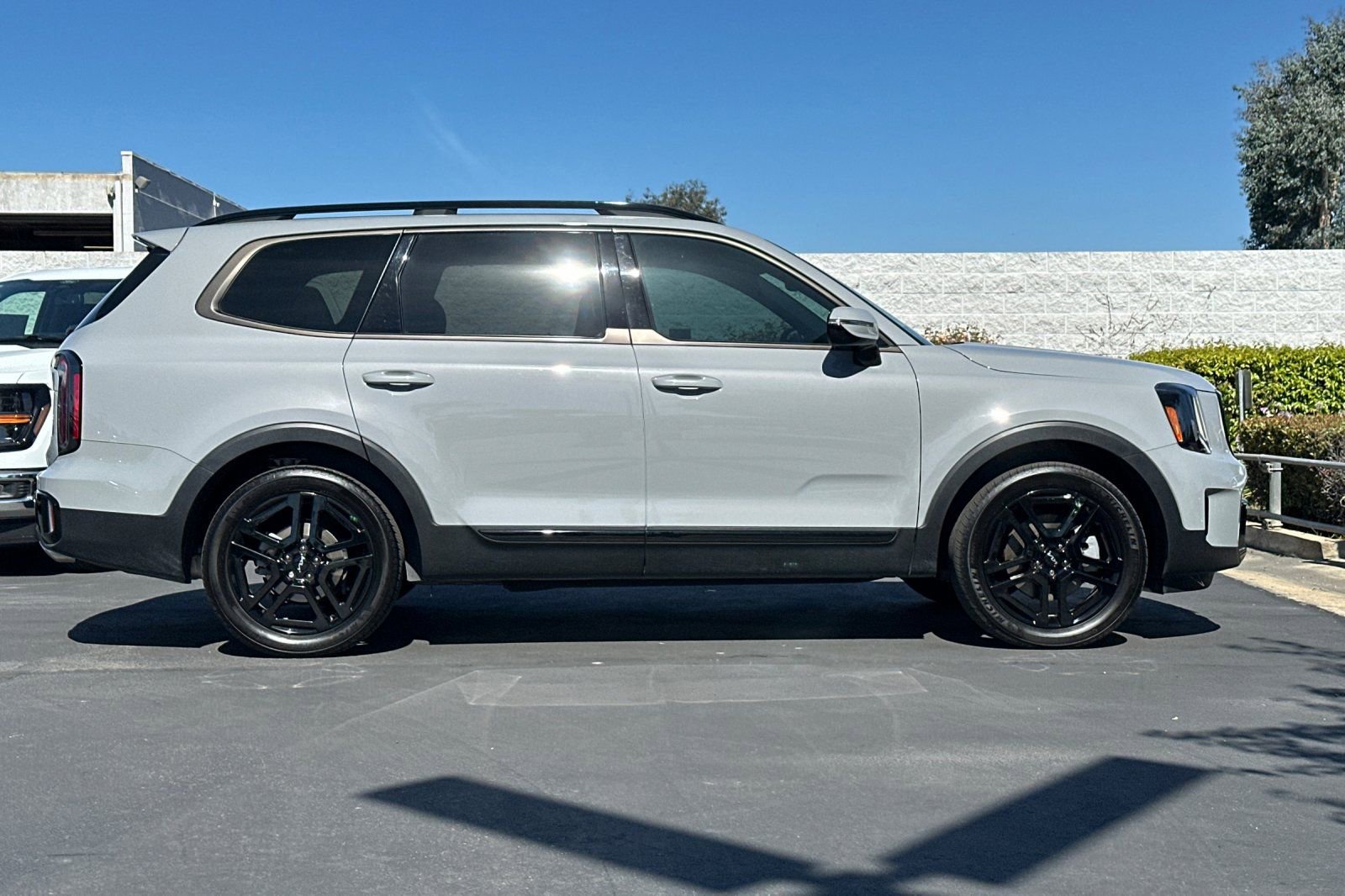 Used 2024 Kia Telluride SX X-Line AWD/4WD image 3