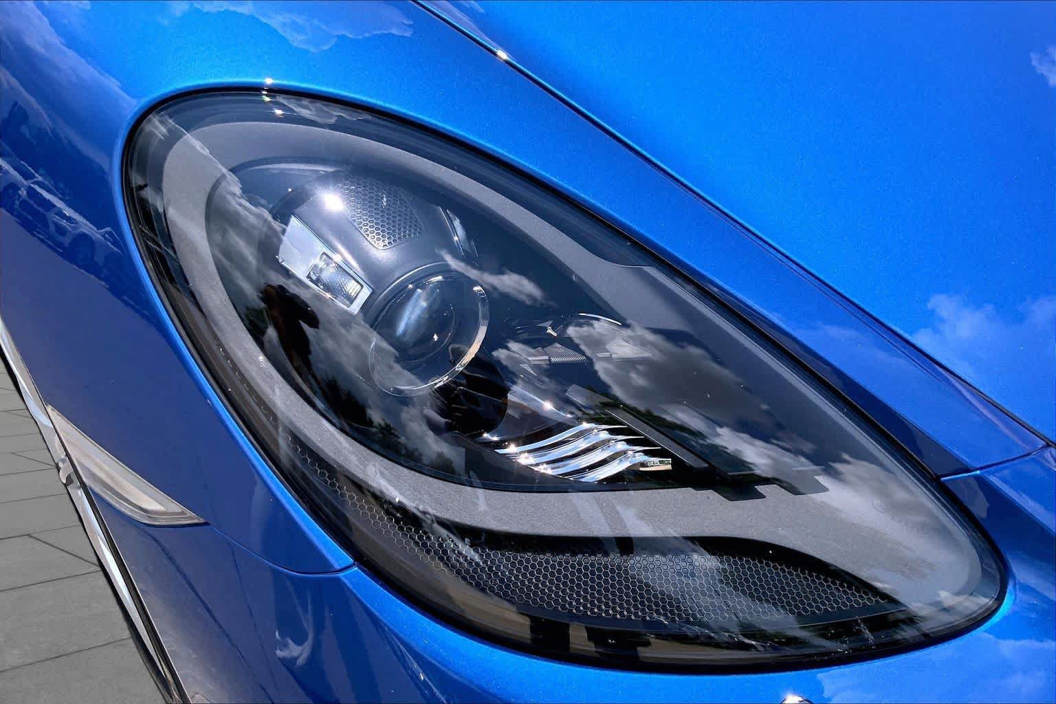 Used 2018 Porsche 718 Cayman RWD image 22