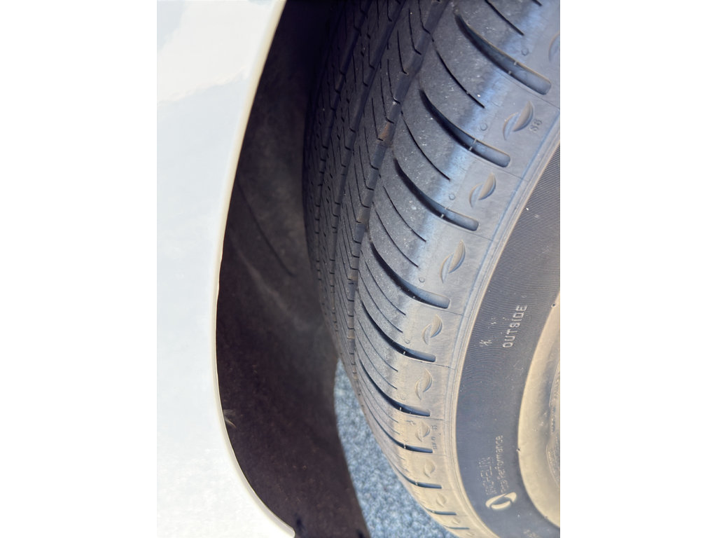 Certified 2023 Chevrolet Equinox LT FWD image 10