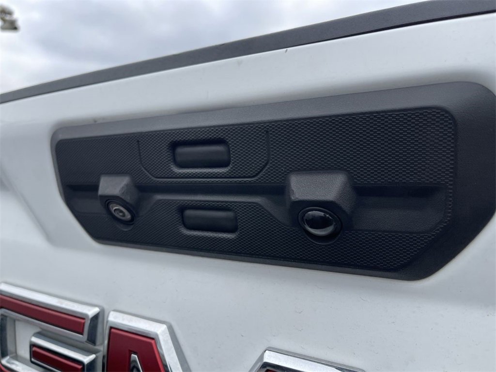 Used 2022 GMC Sierra 3500 Denali image 12