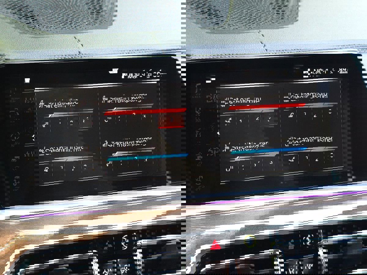 Used 2021 BMW X5 sDrive40i w/ M Sport Package image 38