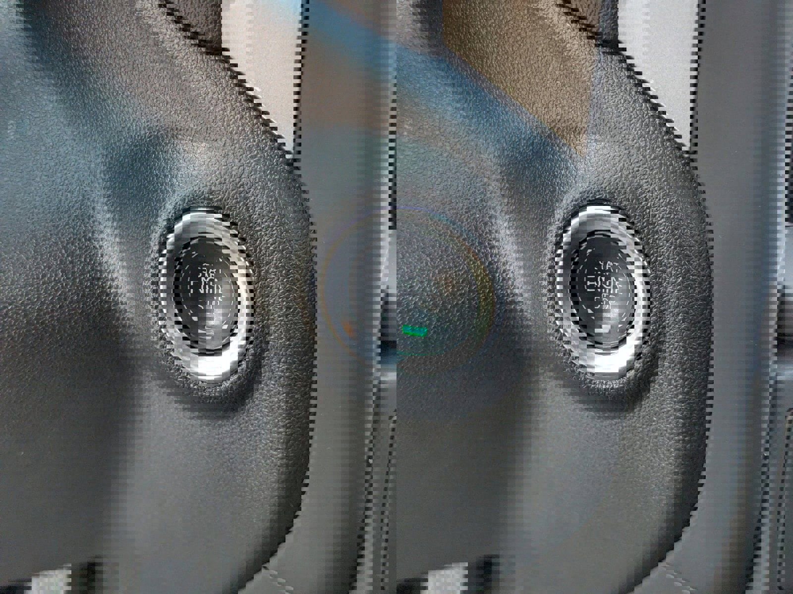 Used 2025 Chevrolet Silverado 1500 Custom image 31