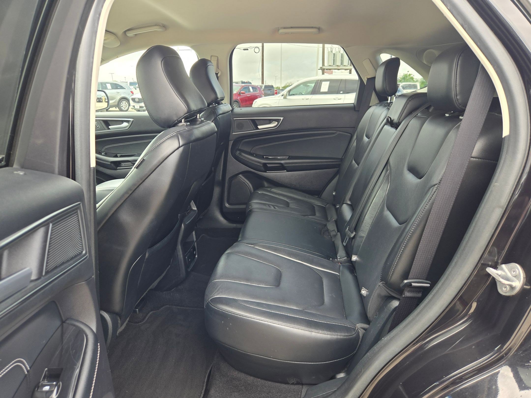 Used 2020 Ford Edge Titanium image 13