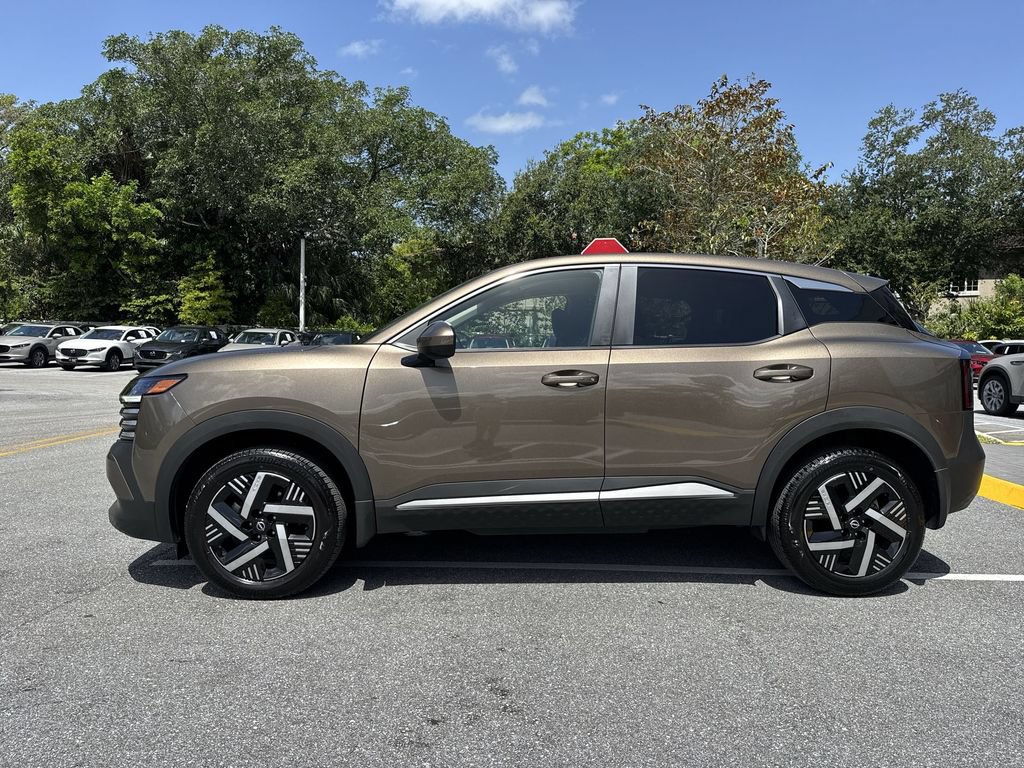 Used 2025 Nissan Kicks SV FWD image 27