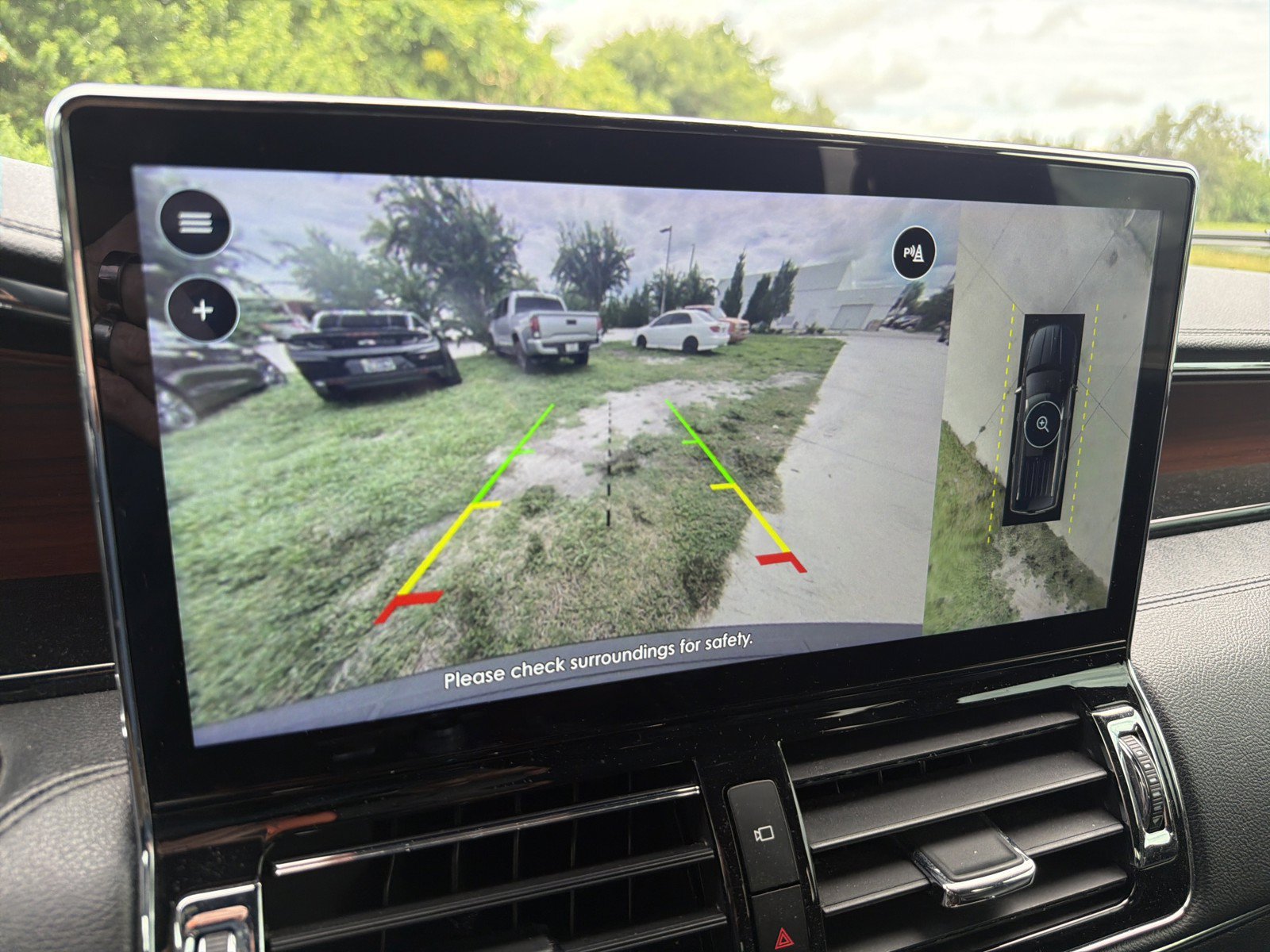 Used 2023 Lincoln Navigator Reserve AWD/4WD image 25