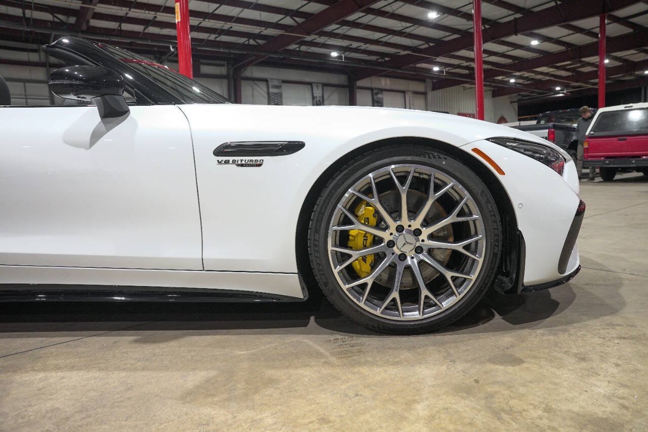 Used 2022 Mercedes-Benz SL 63 AMG 4MATIC image 11