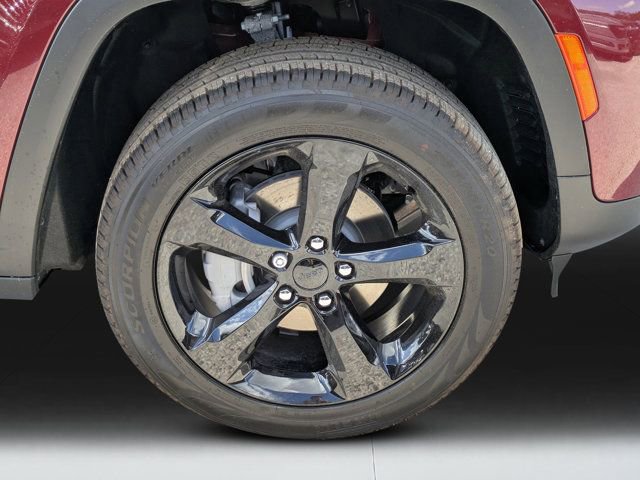 New 2025 Jeep Grand Cherokee Limited w/ Black Appearance Package image 9