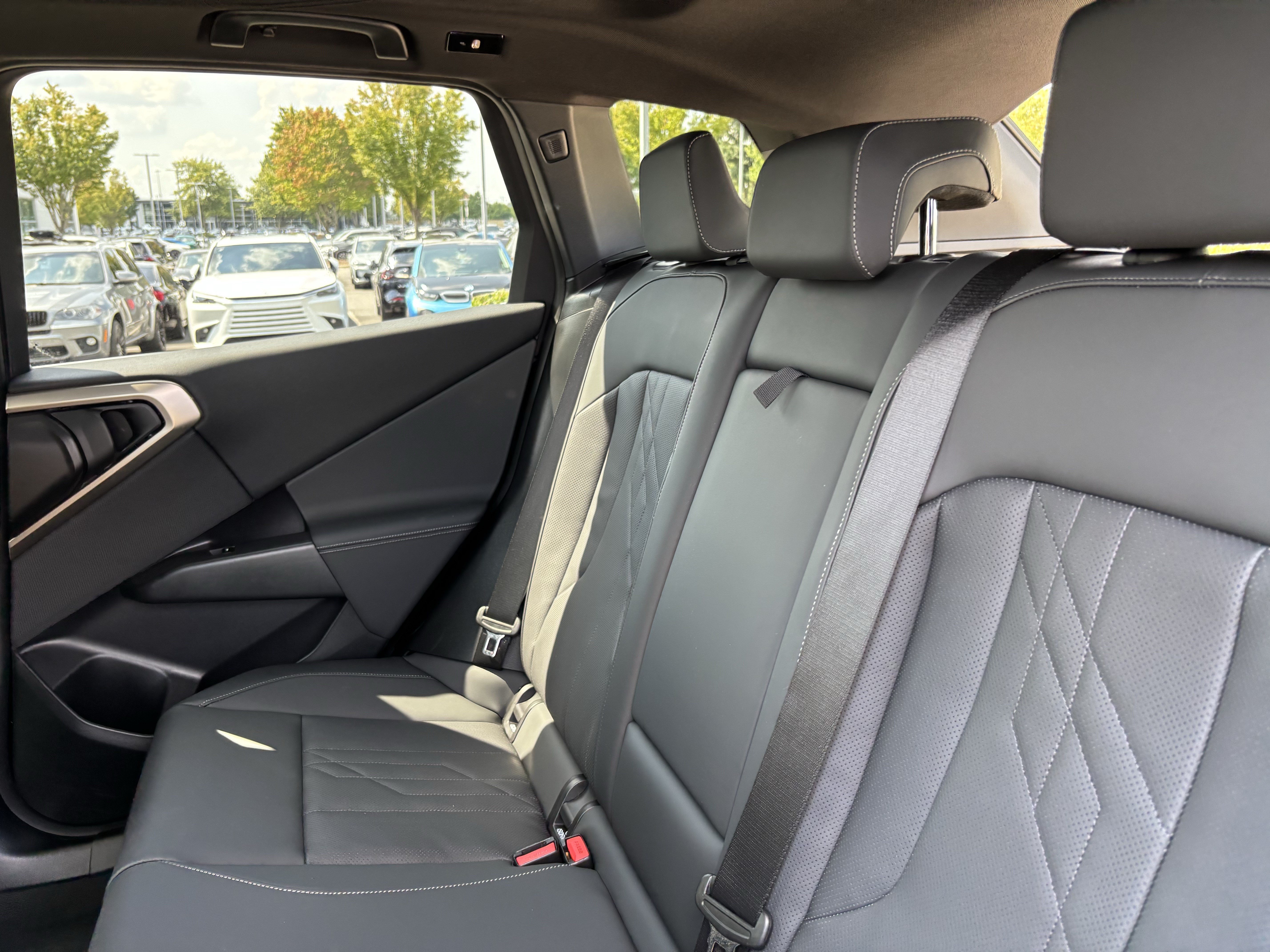 Certified 2025 BMW X3 xDrive30i w/ Premium Package AWD/4WD image 32