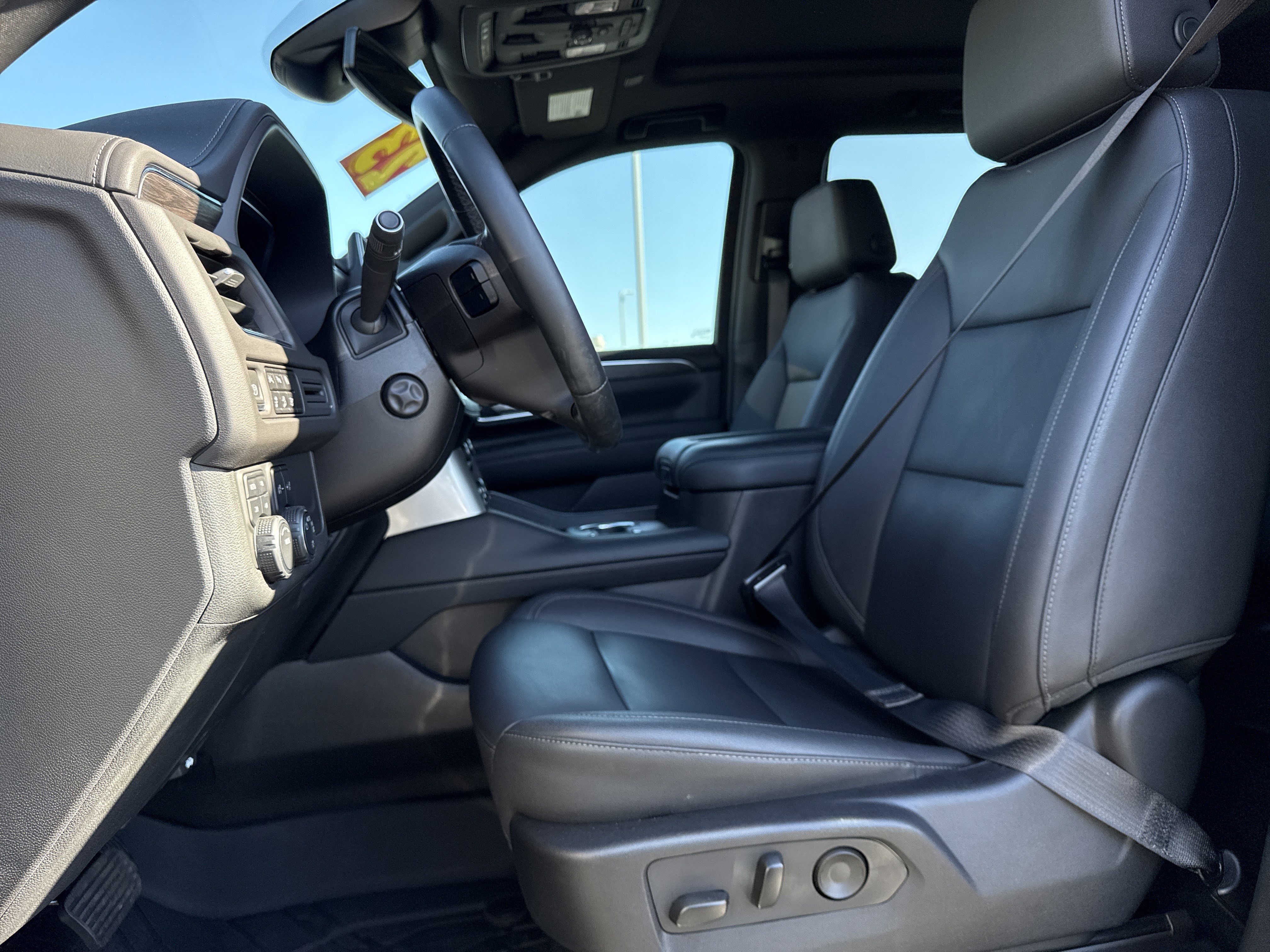 Certified 2023 Chevrolet Tahoe Z71 w/ Luxury Package image 16