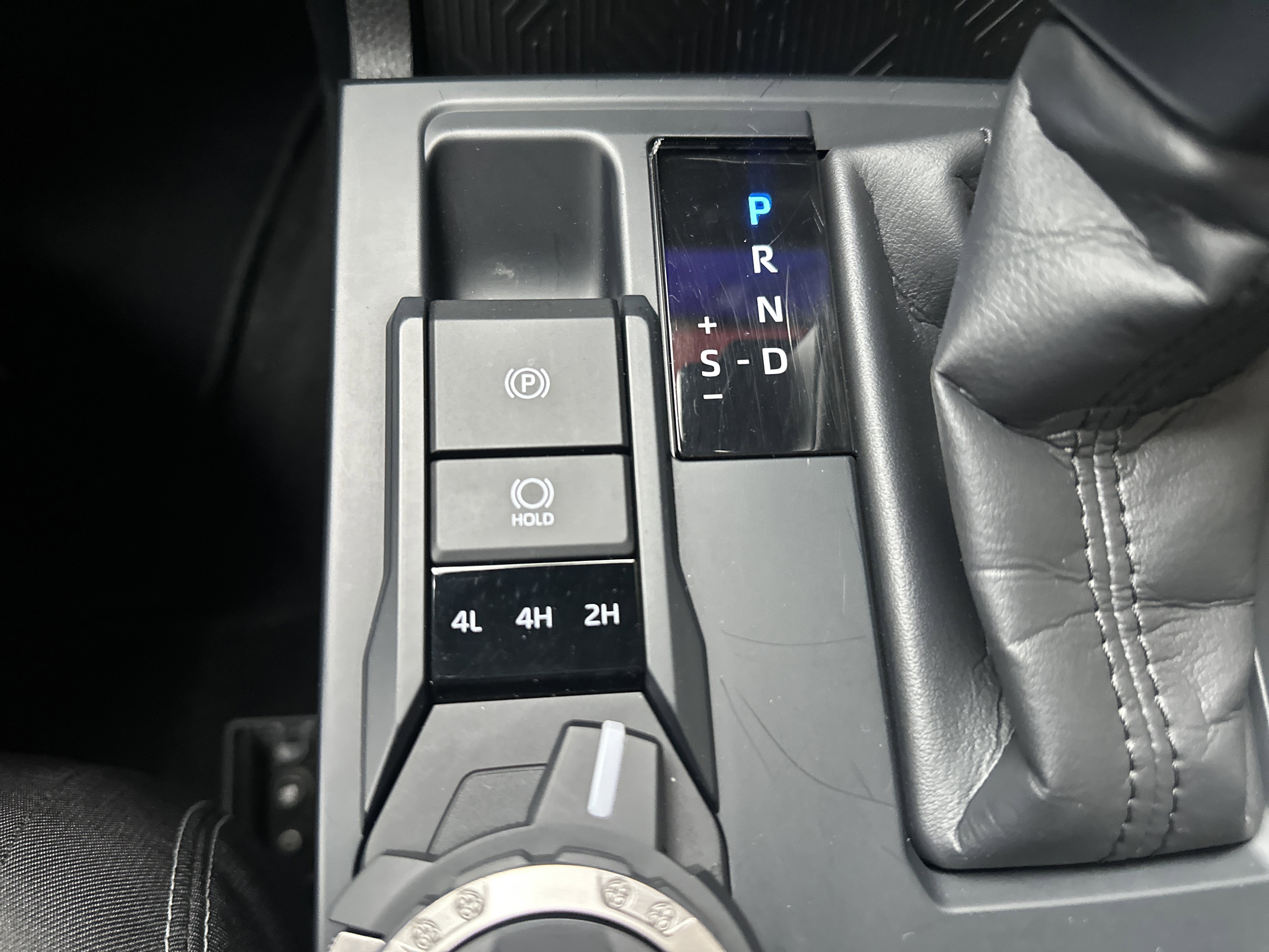 Certified 2025 Toyota Tacoma TRD Off-Road image 31