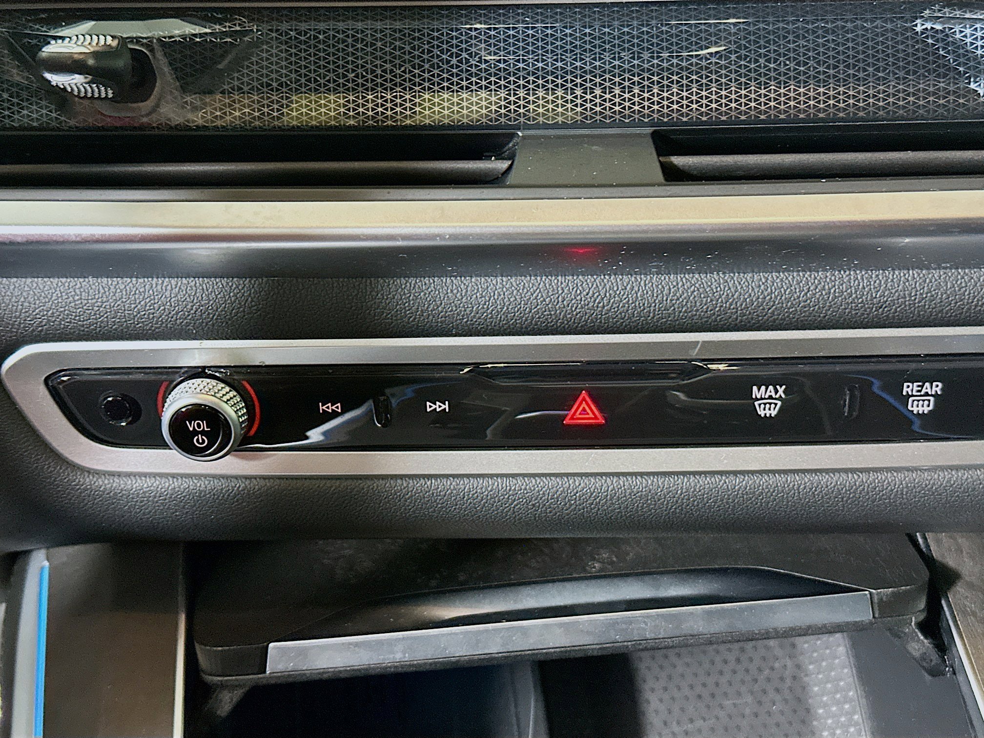 Used 2025 BMW X5 sDrive40i image 23