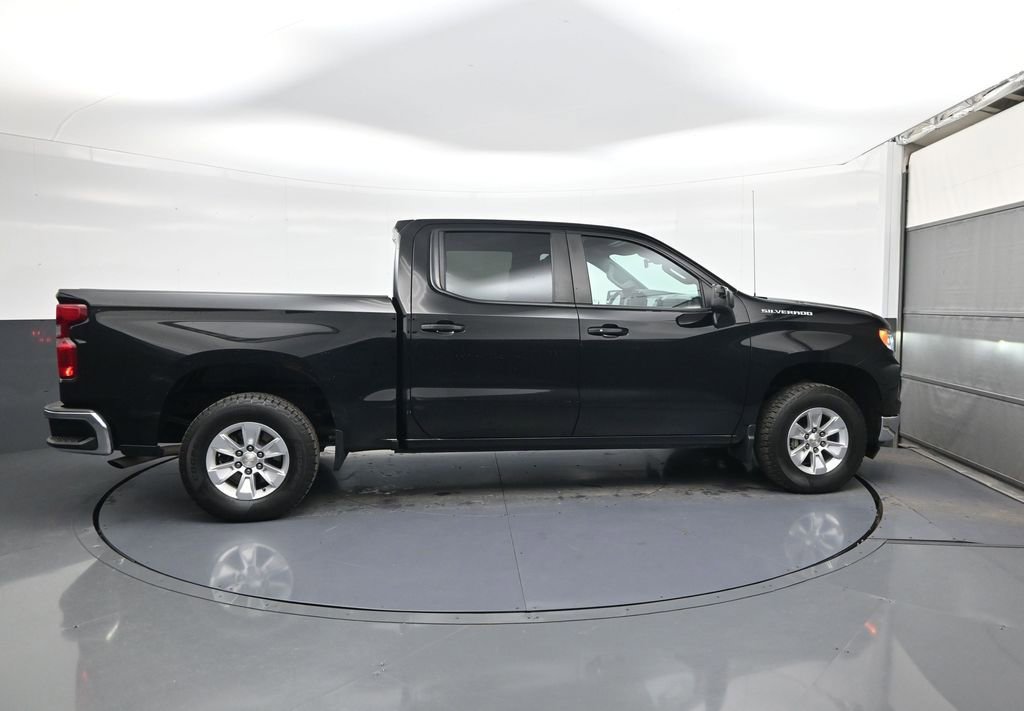 Used 2022 Chevrolet Silverado 1500 LT AWD/4WD image 8