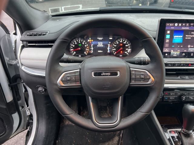 Used 2024 Jeep Compass Limited AWD/4WD image 16