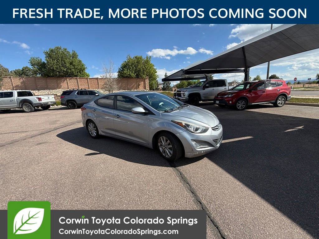 Used 2015 Hyundai Elantra SE w/ Option Group 02 FWD image 1