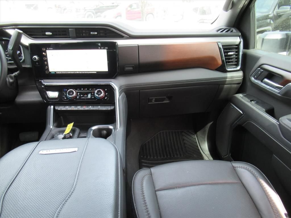 Used 2024 GMC Sierra 2500 Denali w/ Denali Reserve Package AWD/4WD image 14