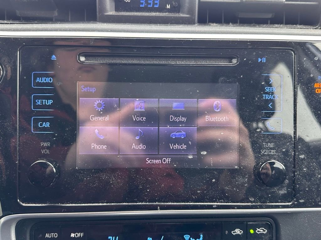 Used 2019 Toyota Corolla LE image 32